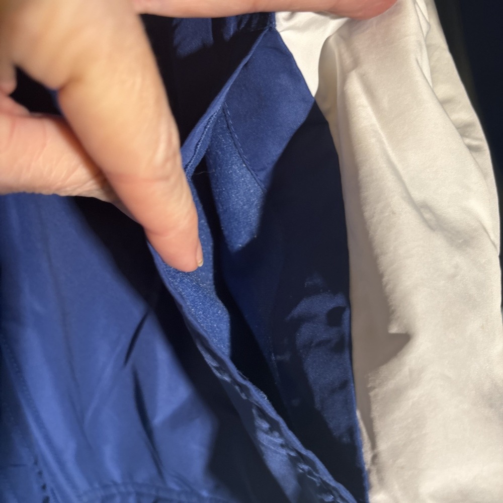 Nike Wind Runner Jacket Ladies Sz XL. Hooded. Blue,‎ White, Teal - Picture 7 of 15